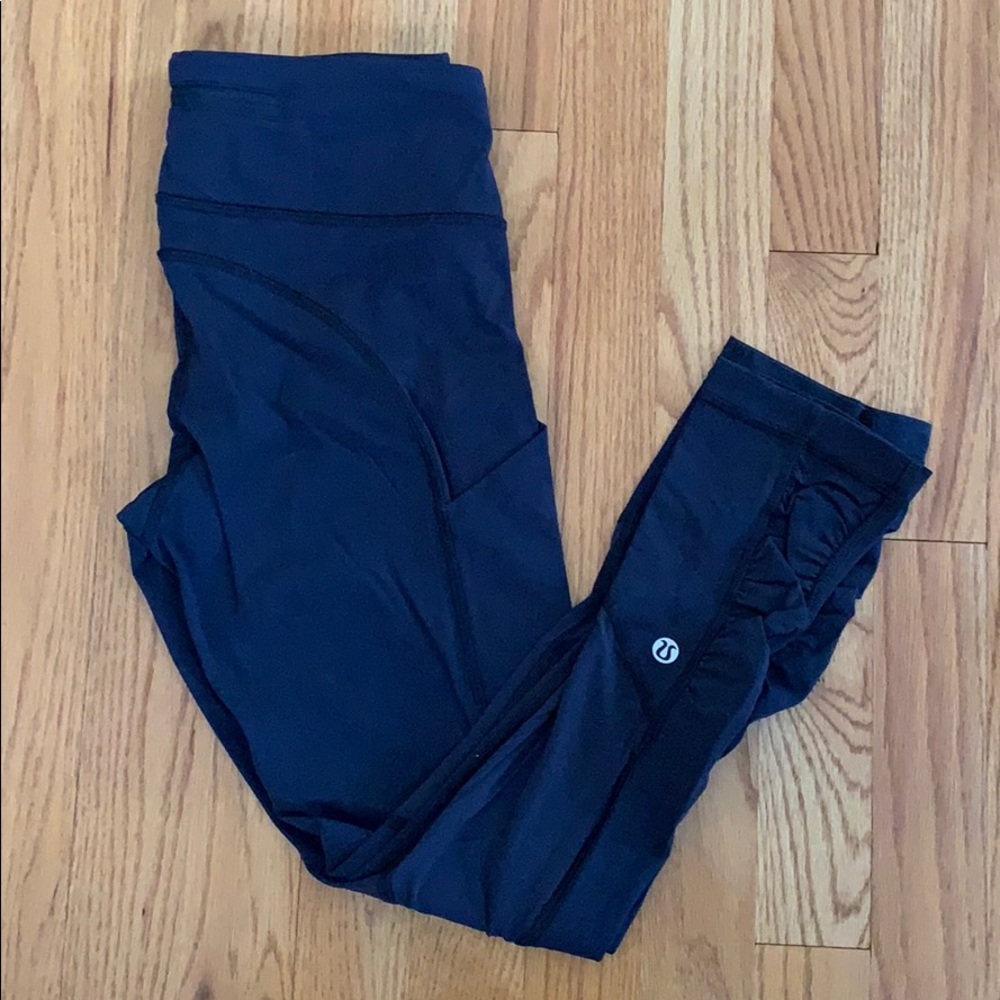 Navy Cropped Lulu Leggings
